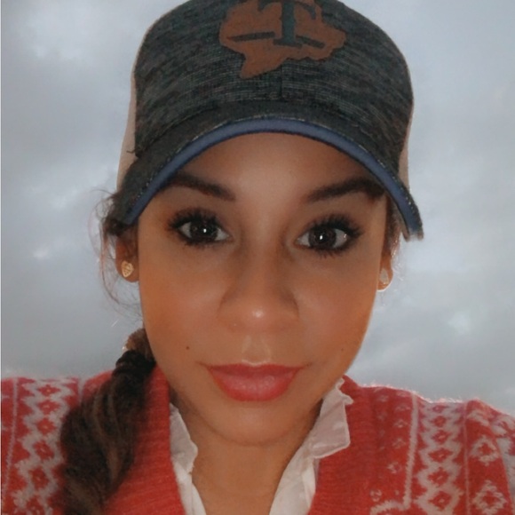 Meet your Posher, Nosheska - Picture 1 of 1